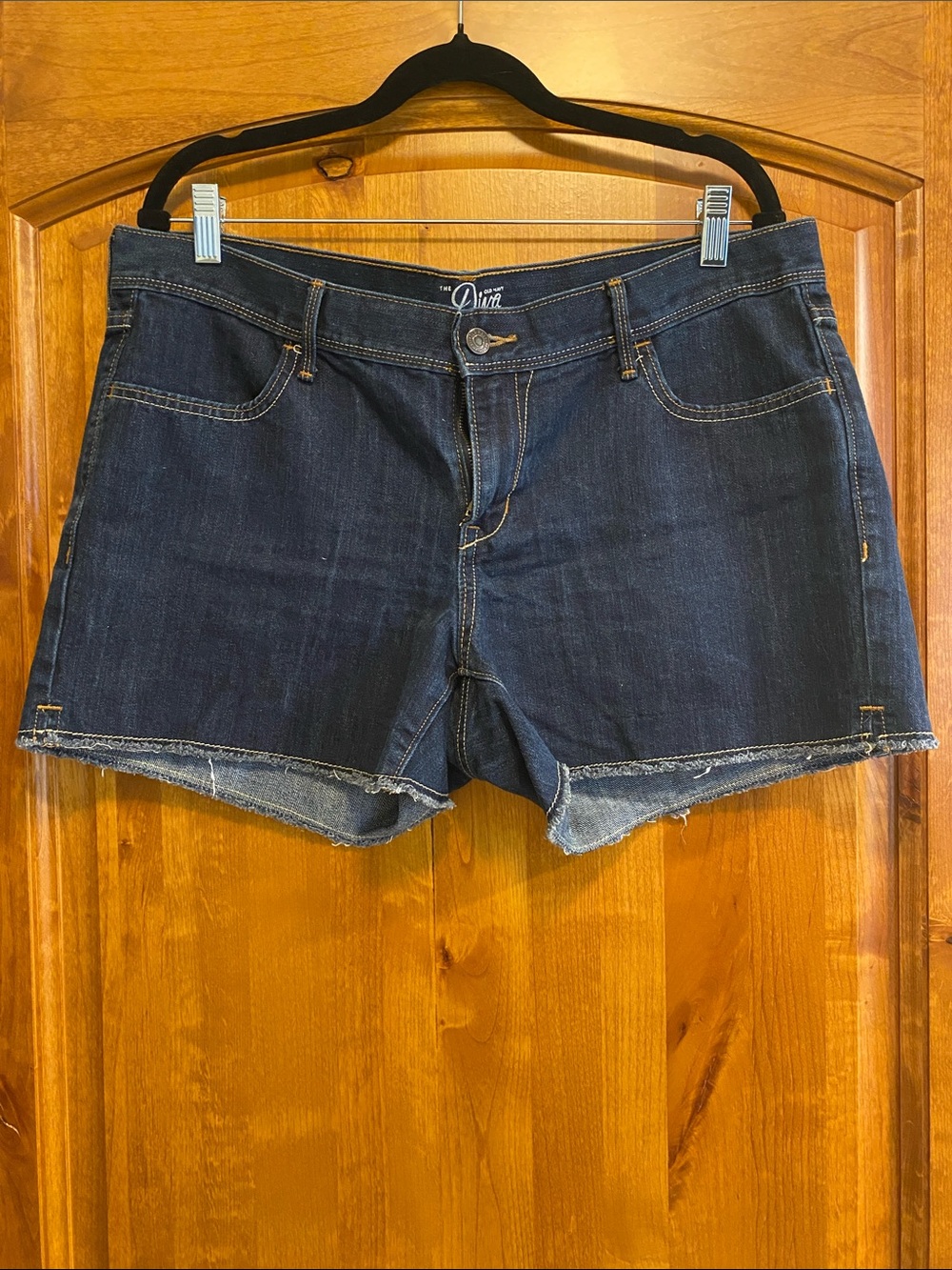 “The Diva - Old Navy” Dark Blue Denim Cutoff Shorts